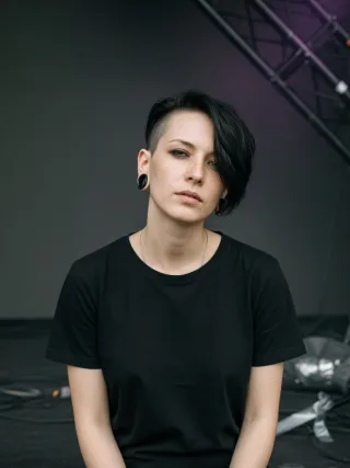 Brin, 30