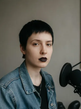 Echo, 28
